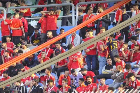 "في الجنة يا شيكا" تُزين مدرجات الأهلي أمام بيراميدز (صورة)